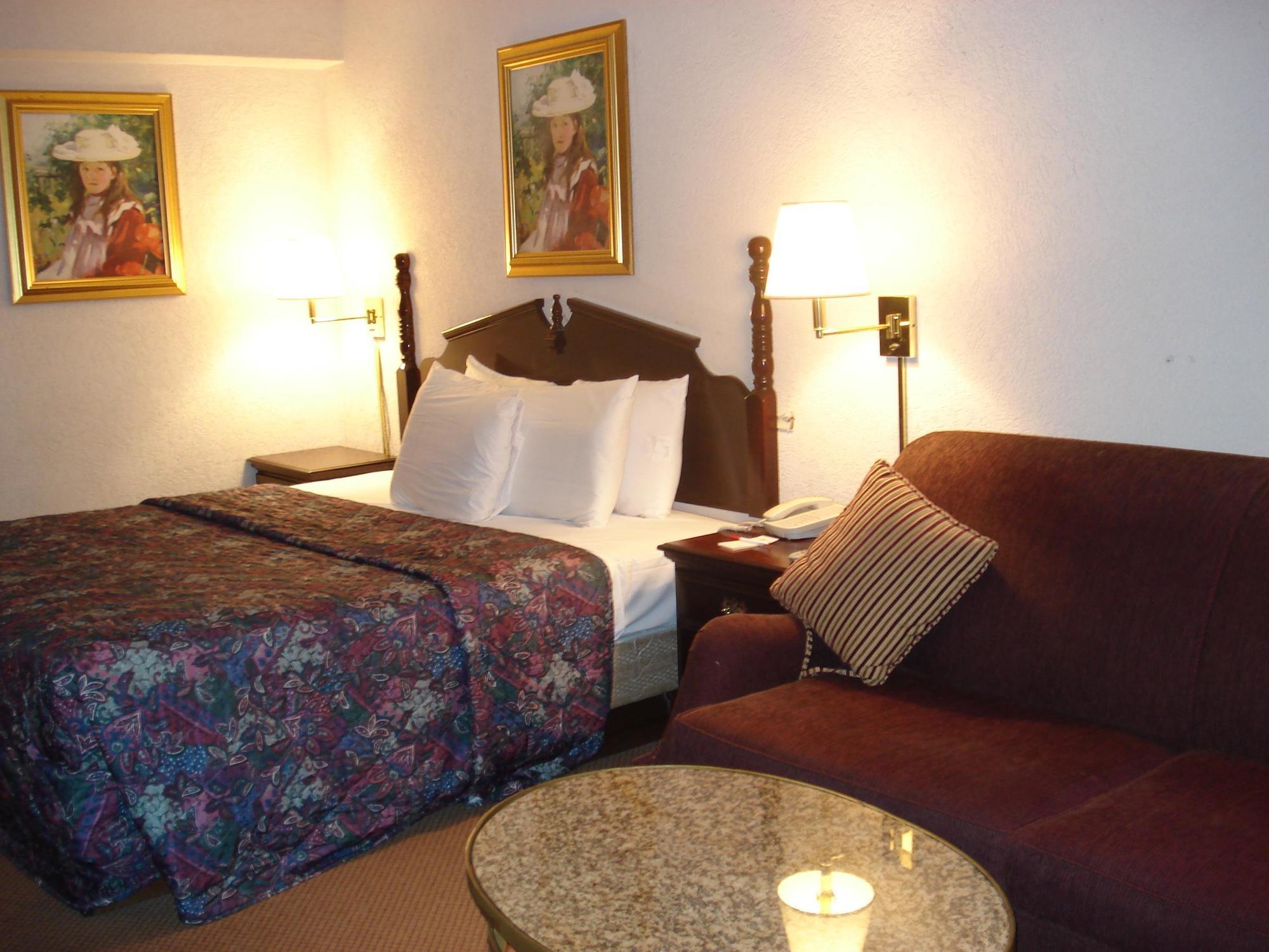 The And Banquets Hotel