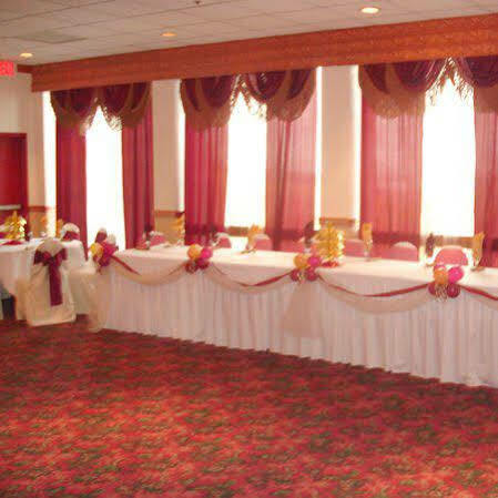 Hotel The And Banquets 2*